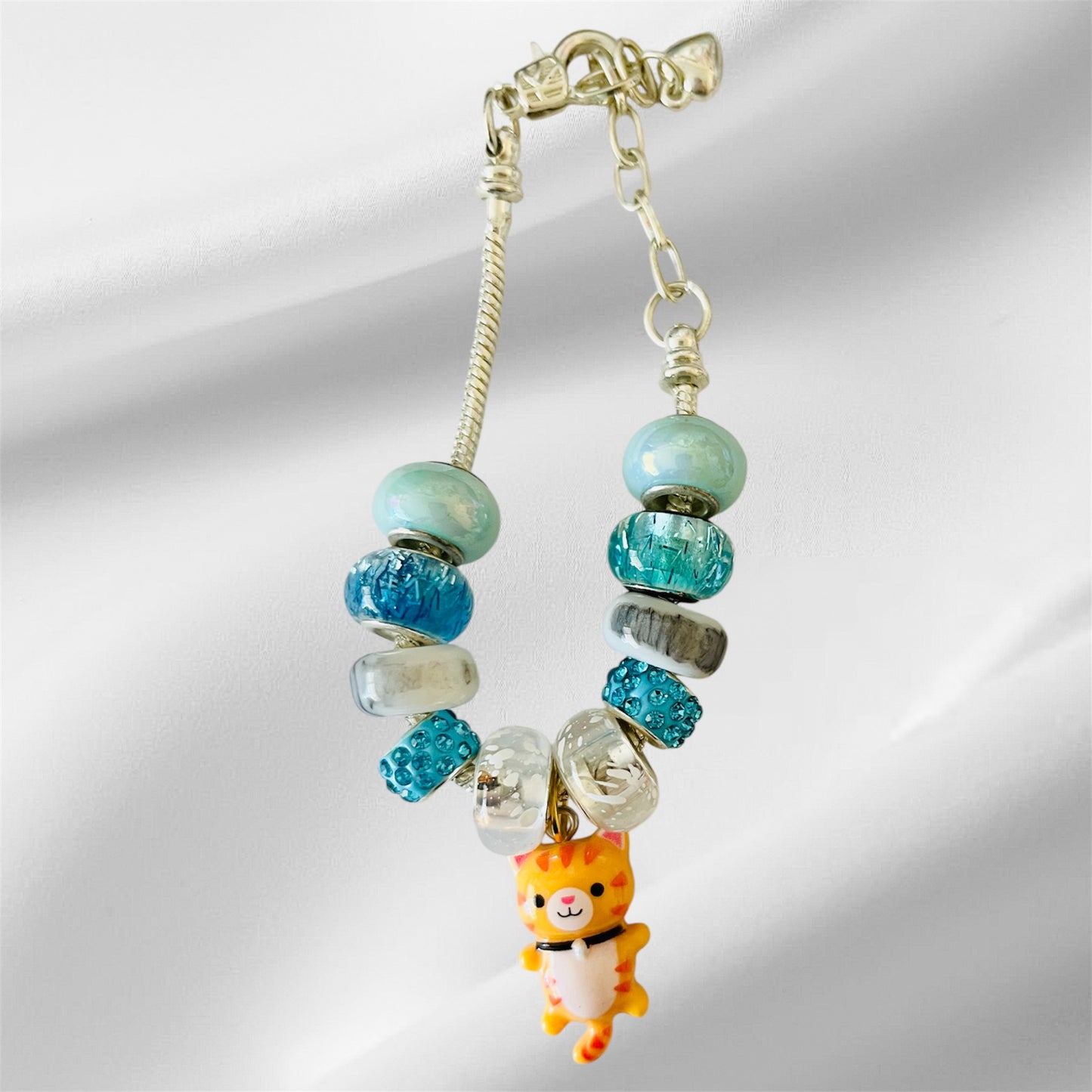 Bead bracelet with cute charm, handmade, gifts for friends, gift for her,